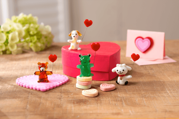 Miniature Glass Figurines with Heart Balloons - The Floratory